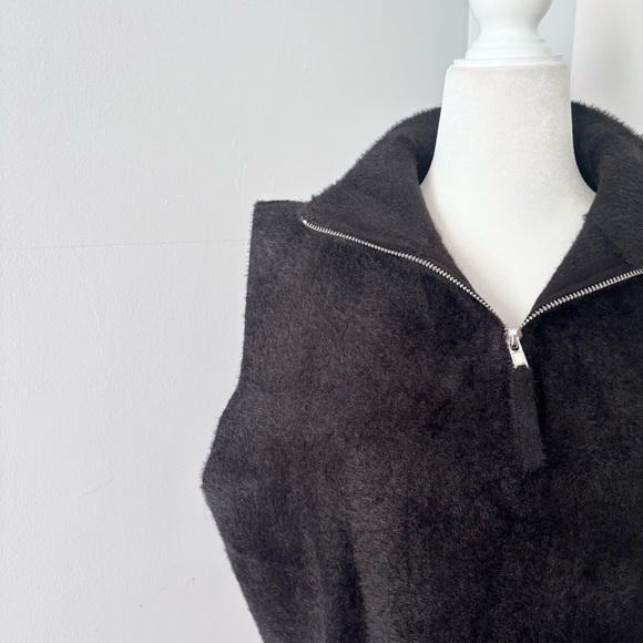 Maeve Brushed Knit Vest Pullover Crop Boxy Soft Knit Heavy Thick Anthropologie - Picture 3 of 7